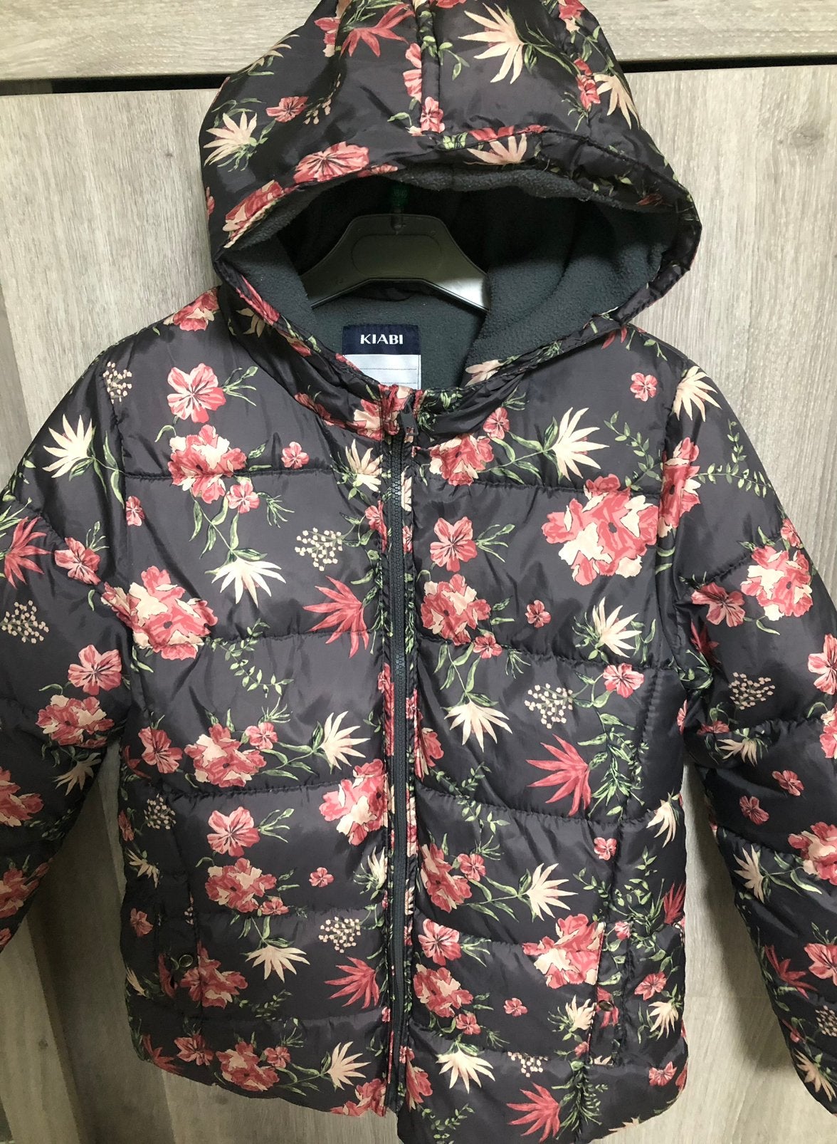 Manteau taille 12 ans manque une pression à la poche, Enfants & Bébés, Enlèvement, Utilisé