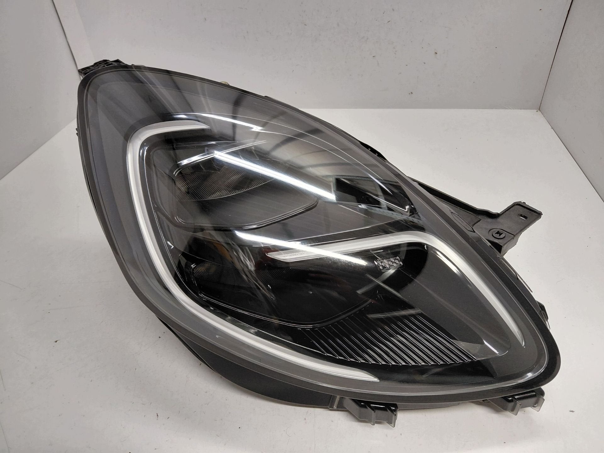Ford Puma Koplamp Rechts L1TB-13E014-CH, Gebruikt, Info@ford.com, Ford, Ford Motor Company