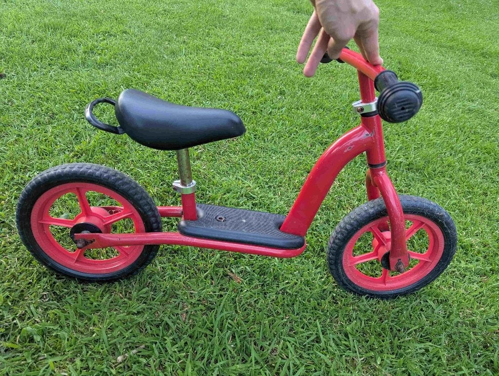 Loopfiets rood/zwart, Ophalen, Gebruikt, Loopfiets