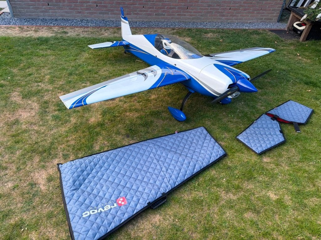 Très grand avec 120 cc, Hobby & Loisirs créatifs, Modélisme | Radiocommandé & Téléguidé | Avions, Comme neuf, Essence, Enlèvement