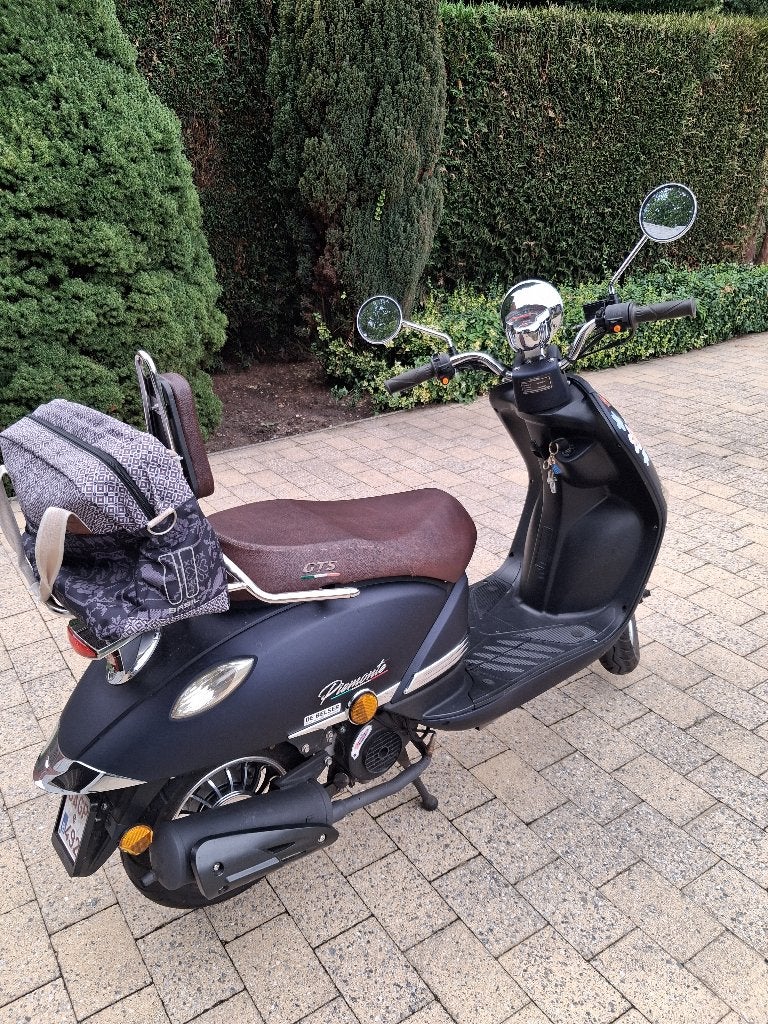 Bromfiets, Fietsen en Brommers, 0 versnellingen, Klasse A (25 km/u), 50 cc, Ophalen