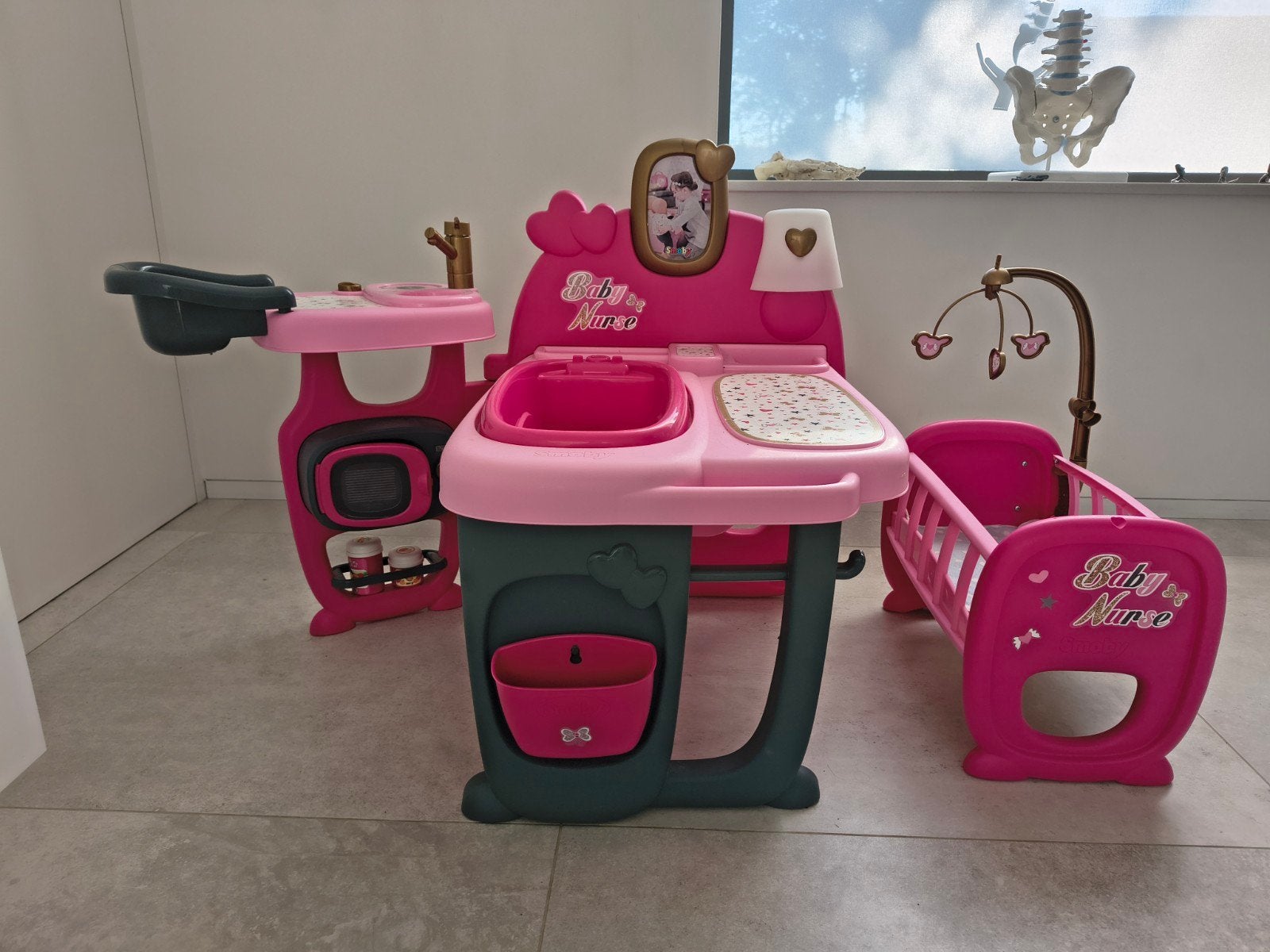 nursery, alles bij de hand om je babypopje goed te verzorgen, Ophalen, Zo goed als nieuw, Babypop