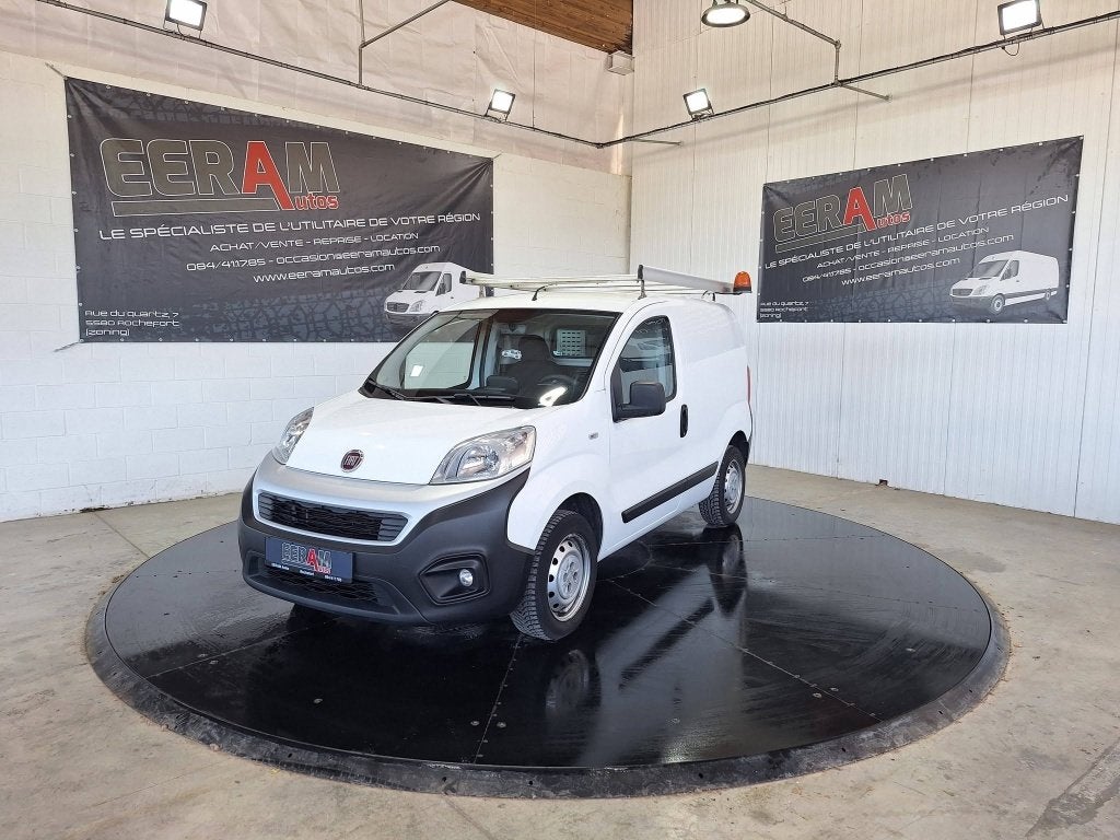 Fiat Fiorino essence/CNG, Autos, Achat, https://public.car-pass.be/vhr/179898f7-0628-46bb-9c47-babd37c9bb57, Entreprise, Air conditionné