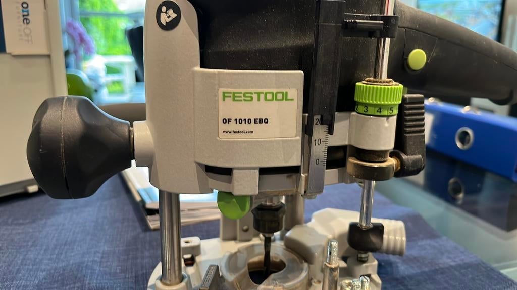 Festool bovenfrees OF1010EBQ, Doe-het-zelf en Bouw, Gereedschap | Freesmachines, Ophalen, Zo goed als nieuw, Bovenfrees