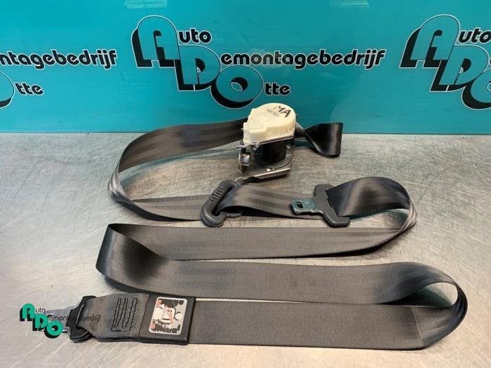 Ceinture de sécurité arrière centre d'un Renault Clio (Cl, Renault, -, 3 mois de garantie, Utilisé