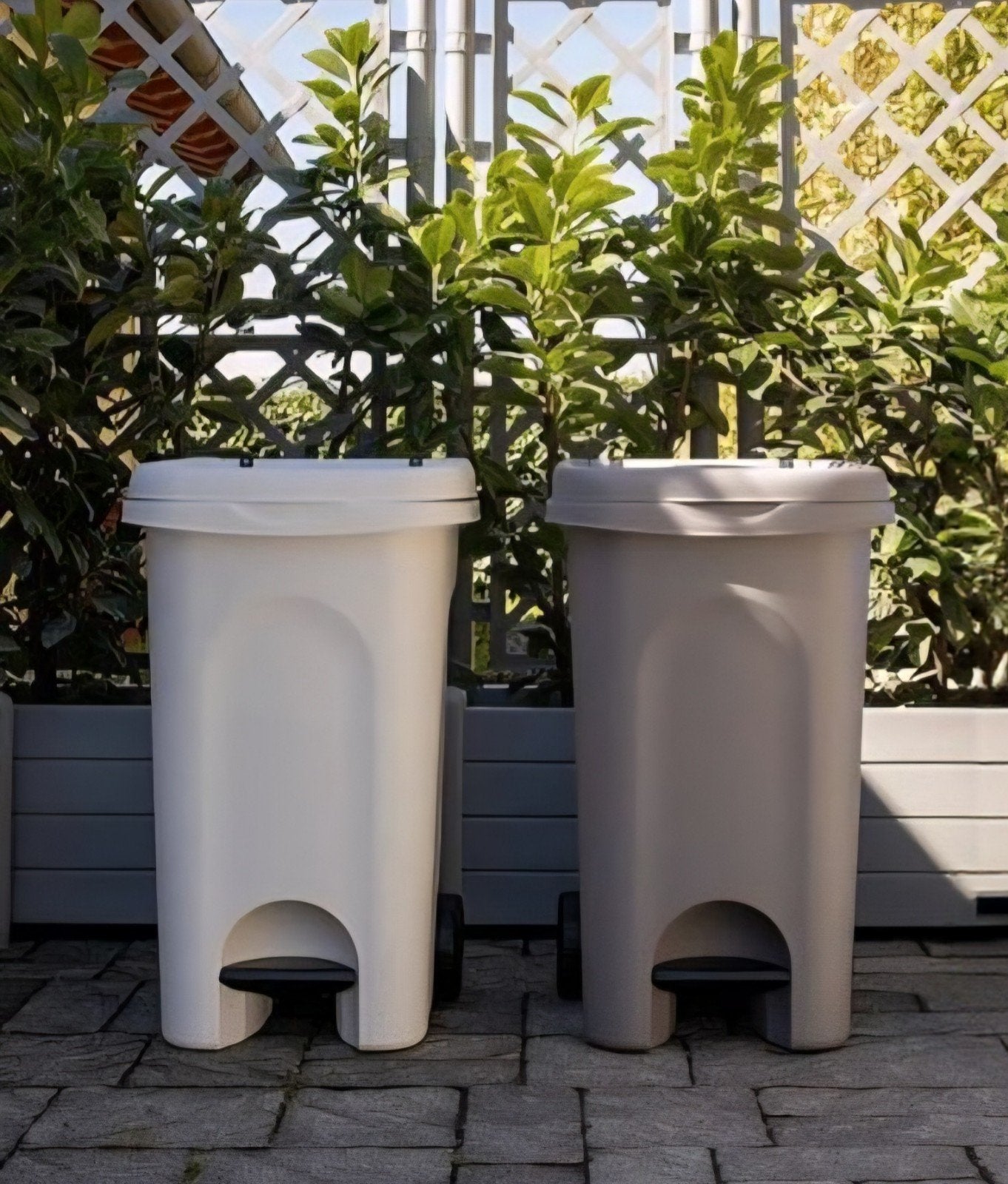 Poubelle à pédale Stefanplast Urban 80 L, blanche et grise, À pédale, Enlèvement, Utilisé, 75 – 100