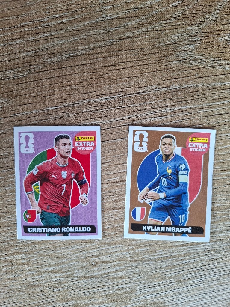 Panini extra stickers: Cristiano Ronaldo & Kylian Mbappé, Ophalen of Verzenden, Nieuw, Sport