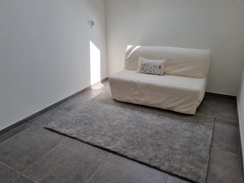 IKEA click clack/cabriolet, Huis en Inrichting, Ophalen, Beige, Tweepersoons, 140 cm