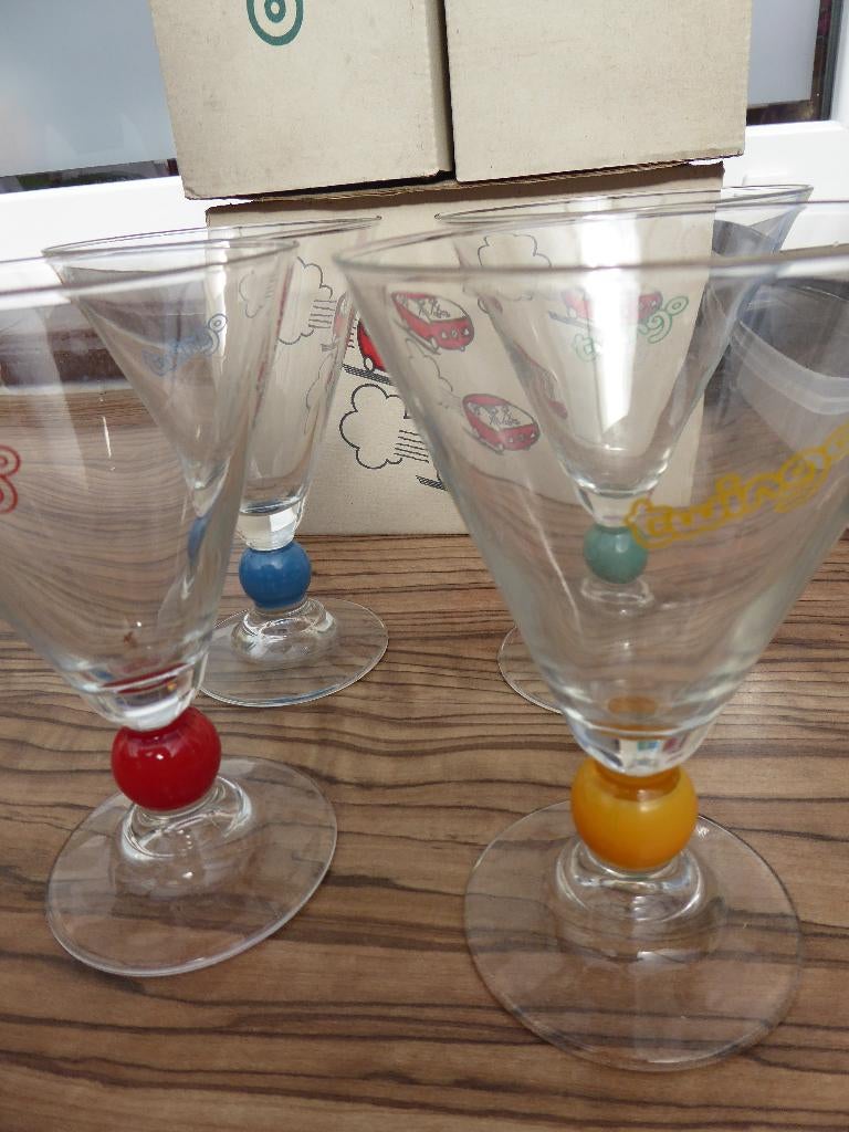 Renault Twingo 4 verres vintage + boite année 70, Verzamelen, Ophalen of Verzenden, Gebruikt, Borrel- of Shotglas