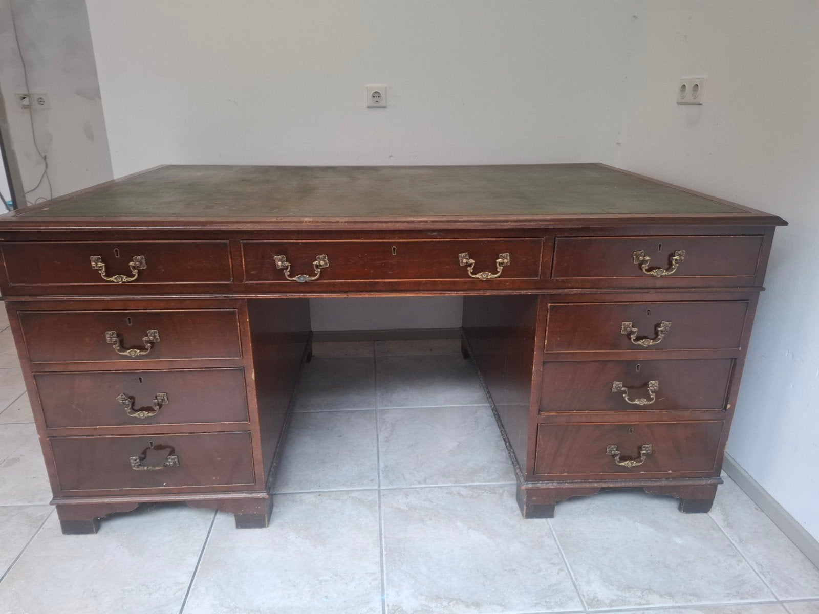 Antiek Engels bureau, Ophalen