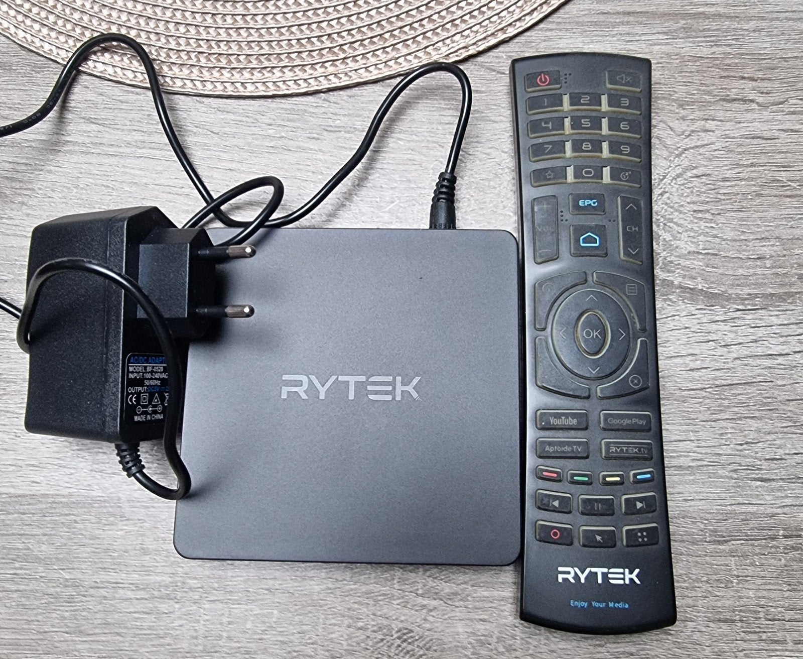Décodeur Rytek 4K, TV, Hi-fi & Vidéo, Enlèvement, Utilisé, HDMI, Moins de 500 GB