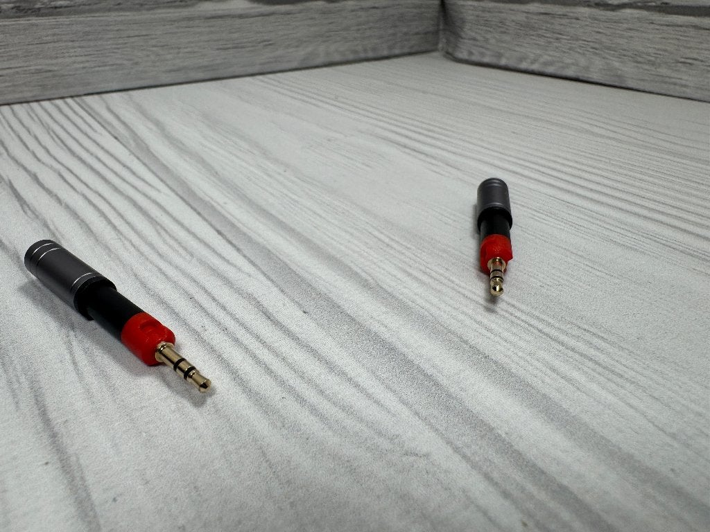 Adapter 2.5 female naar 3.5, TV, Hi-fi & Vidéo, Enlèvement, Neuf, Moins de 2 mètres, Autres câbles