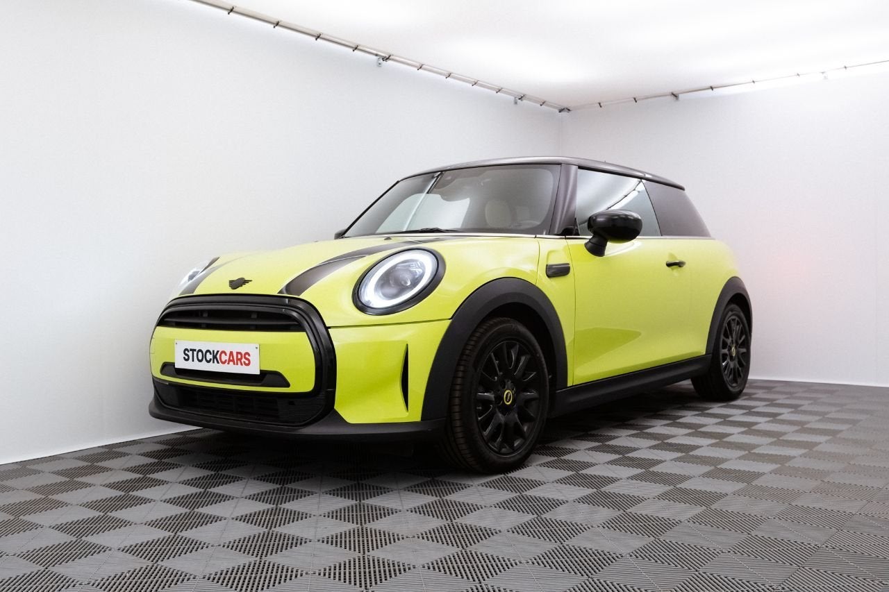 MINI John Cooper Works * AS NEW * (bj 2023, automaat), Auto's, 4 zetels, Gebruikt, Euro 6, 136 pk