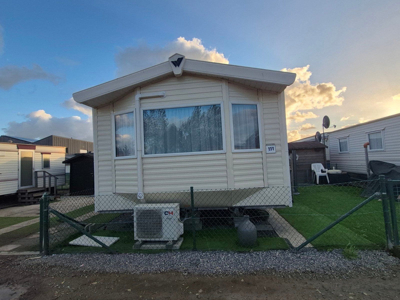 sta caravan, Caravanes & Camping, Jusqu'à 3
