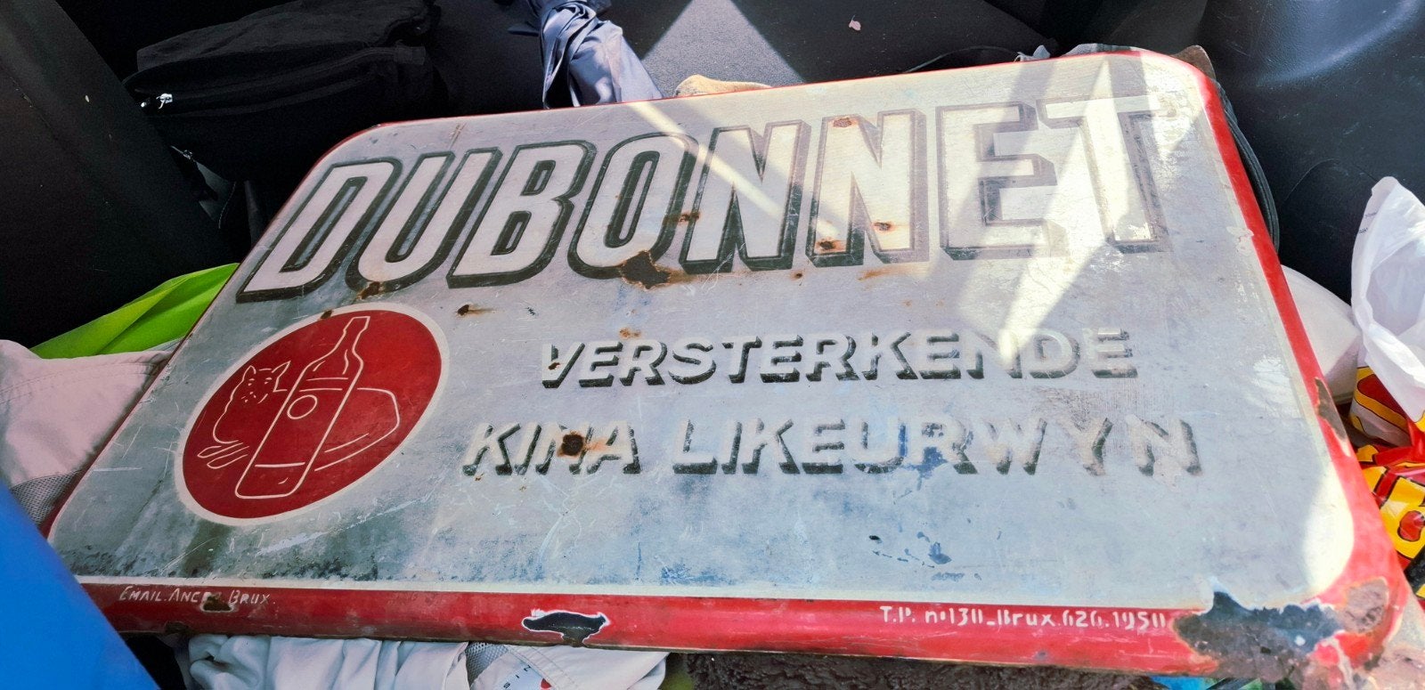 une ancienne plaque publicitaire DUBONNET datant de 1950, Collections, Enlèvement