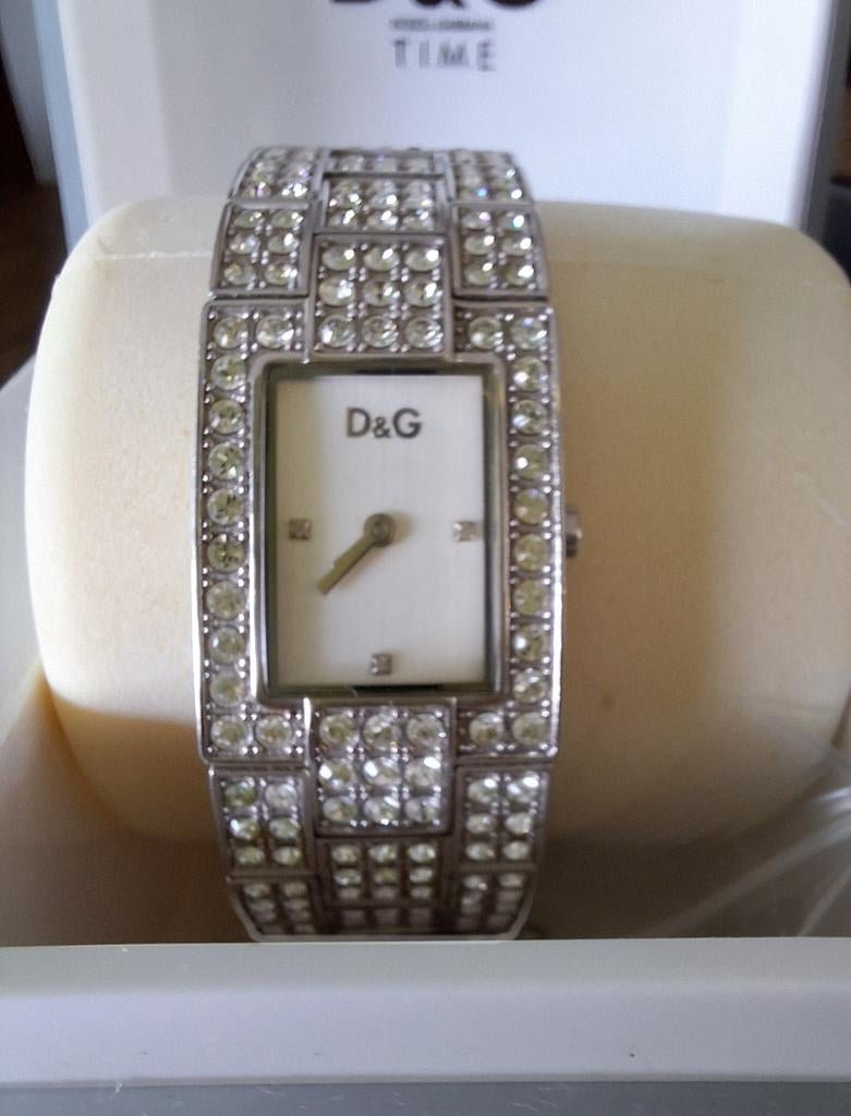 Dames uurwerk Dolce&Gabbana  inclusief de doos, Bijoux, Sacs & Beauté, Montres | Femmes, Montre-bracelet, Comme neuf, Avec strass