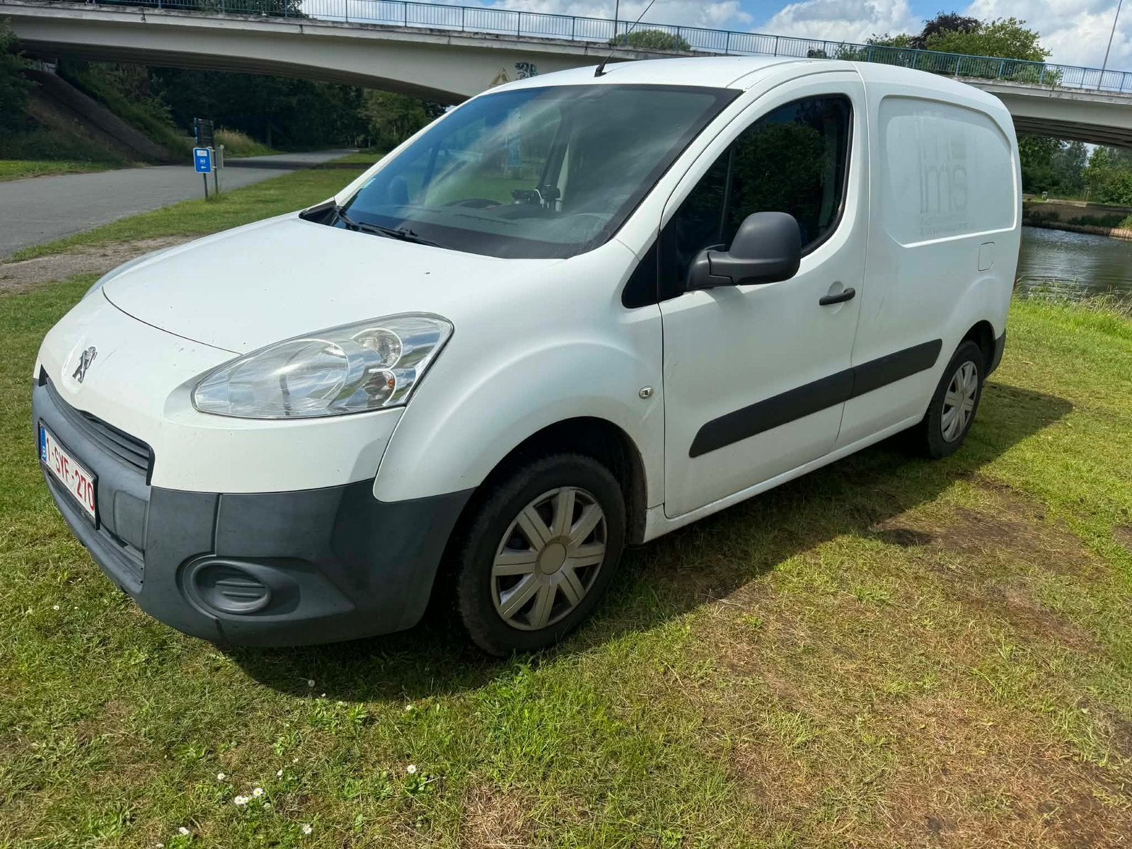 Peugeot partner 1.6HDI, Euro 5, Wit, Trekhaak, Particulier