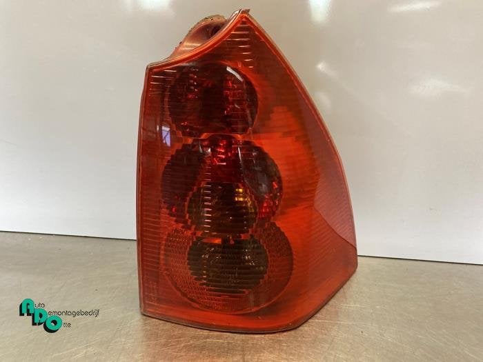Feu arrière droit d'un Peugeot 307 (307 01-), Autos : Pièces & Accessoires, -, 3 mois de garantie, Utilisé, -
