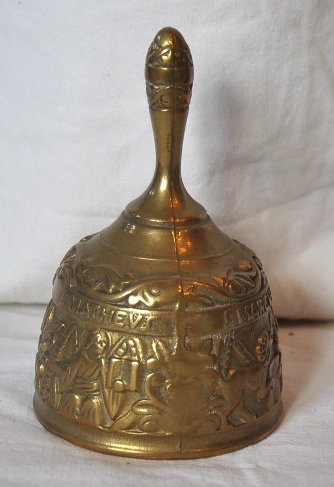 cloche de table en bronze avec prénoms évangéliste en latin, Antiek en Kunst, Ophalen of Verzenden, Brons