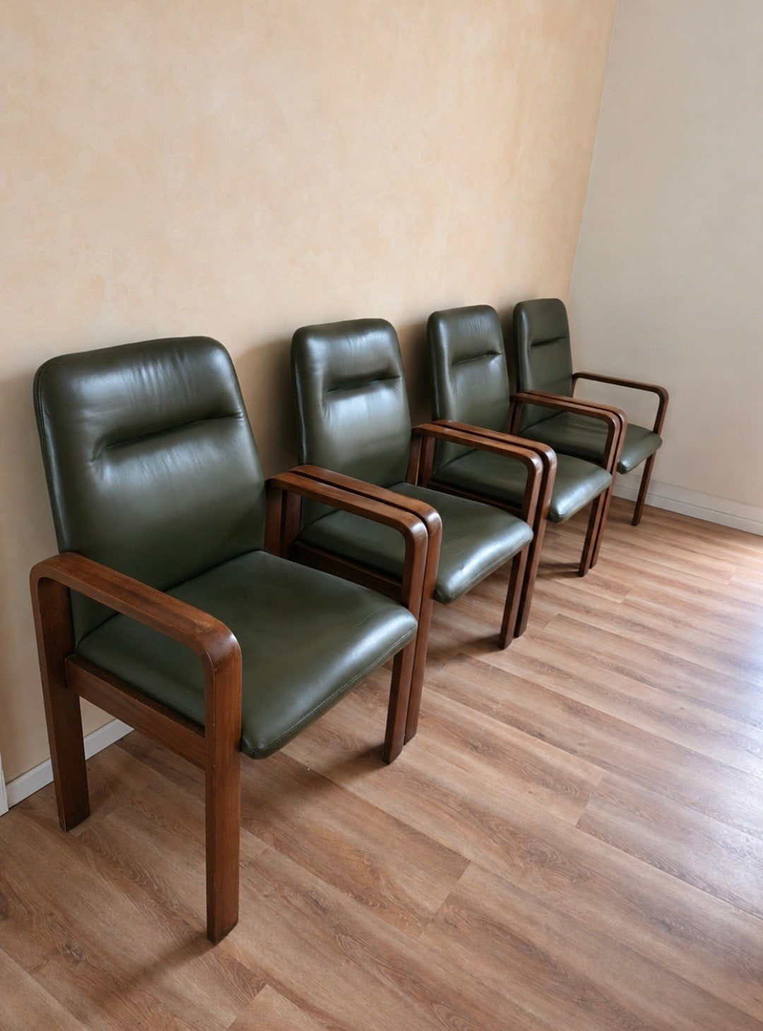 Set van 4/8 vintage armstoelen van August Fröscher, Ophalen