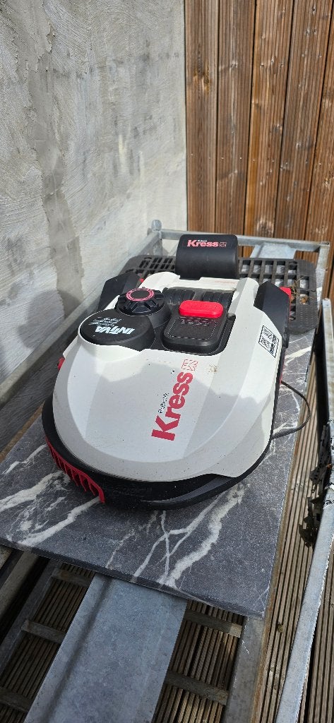 Kress kr101e robotmaaier, Kress, Gebruikt, Ophalen of Verzenden, Met regensensor