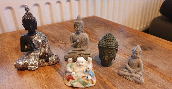 5 figurines de Bouddha, Enlèvement ou Envoi
