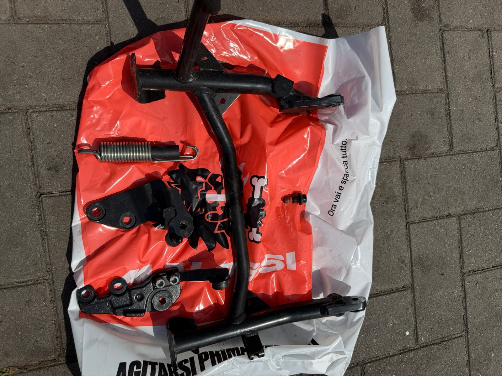 Originele Yamaha Tracer 7/GT 2025-2026 Middenbok Middensteun, Ophalen
