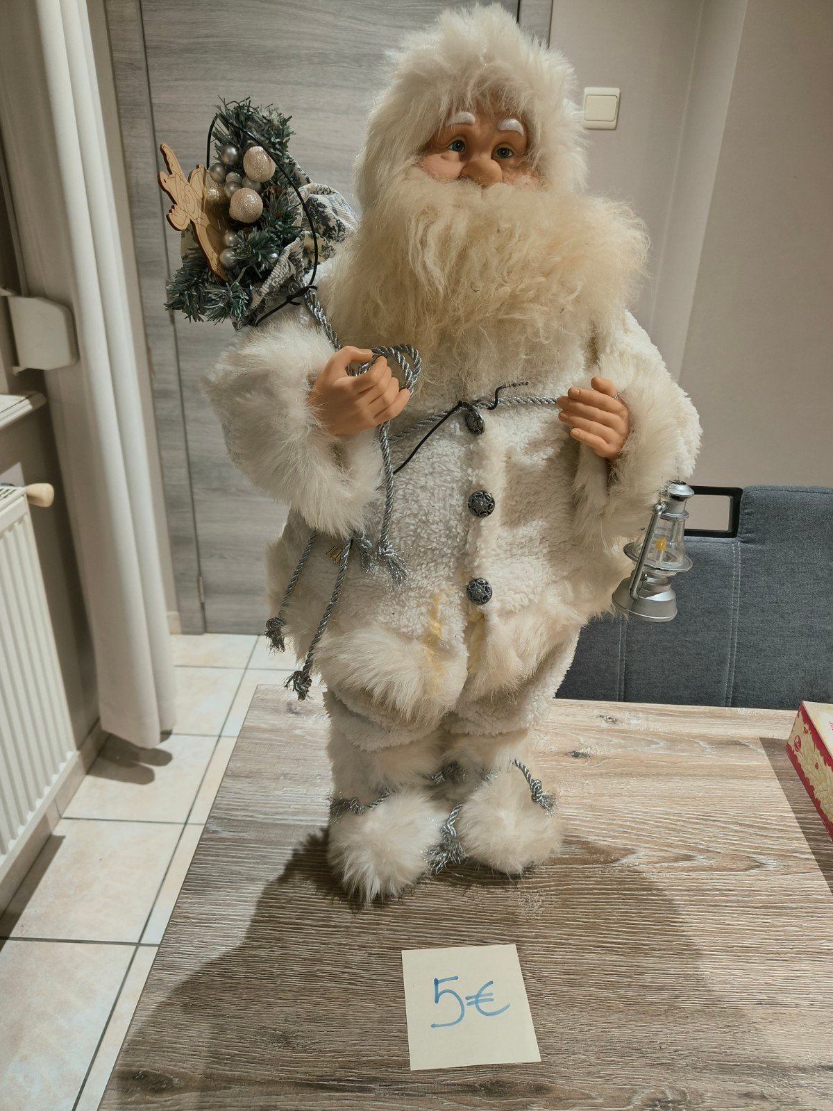 kerstman te koop, Diversen, Ophalen