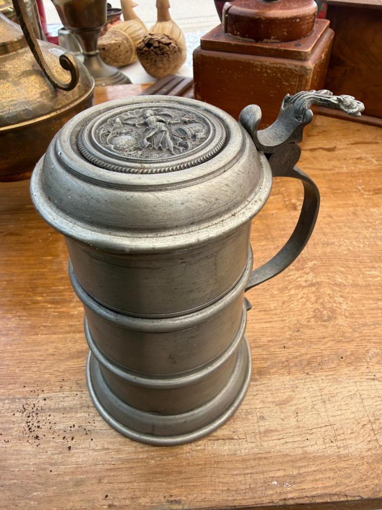 Chope à bière en étain, Enlèvement