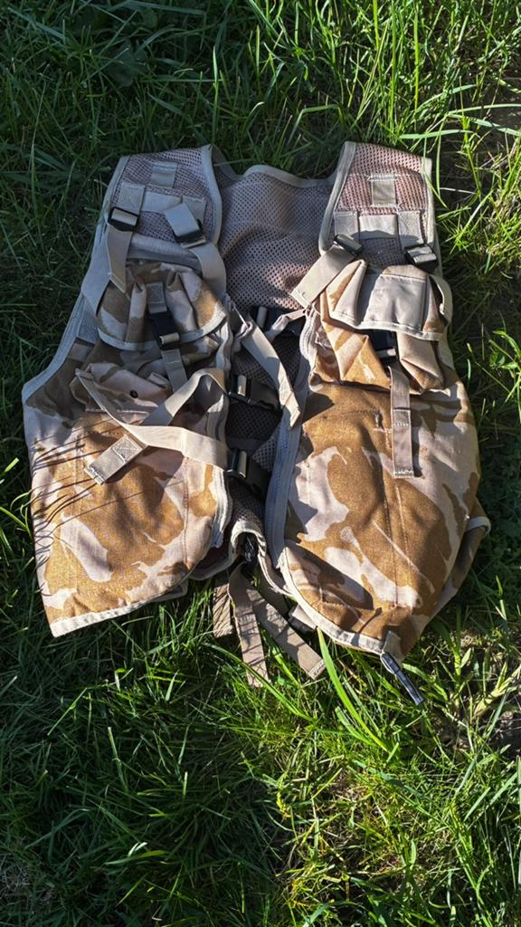 British Desert DPM tactisch aanvalsvest, Verzamelen, Militaria | Algemeen, Ophalen of Verzenden, Landmacht, Kleding of Schoenen