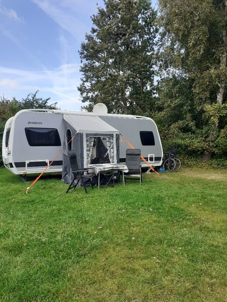 Wintertentje, Caravans en Kamperen, Voortenten en Luifels, Ophalen, Zo goed als nieuw