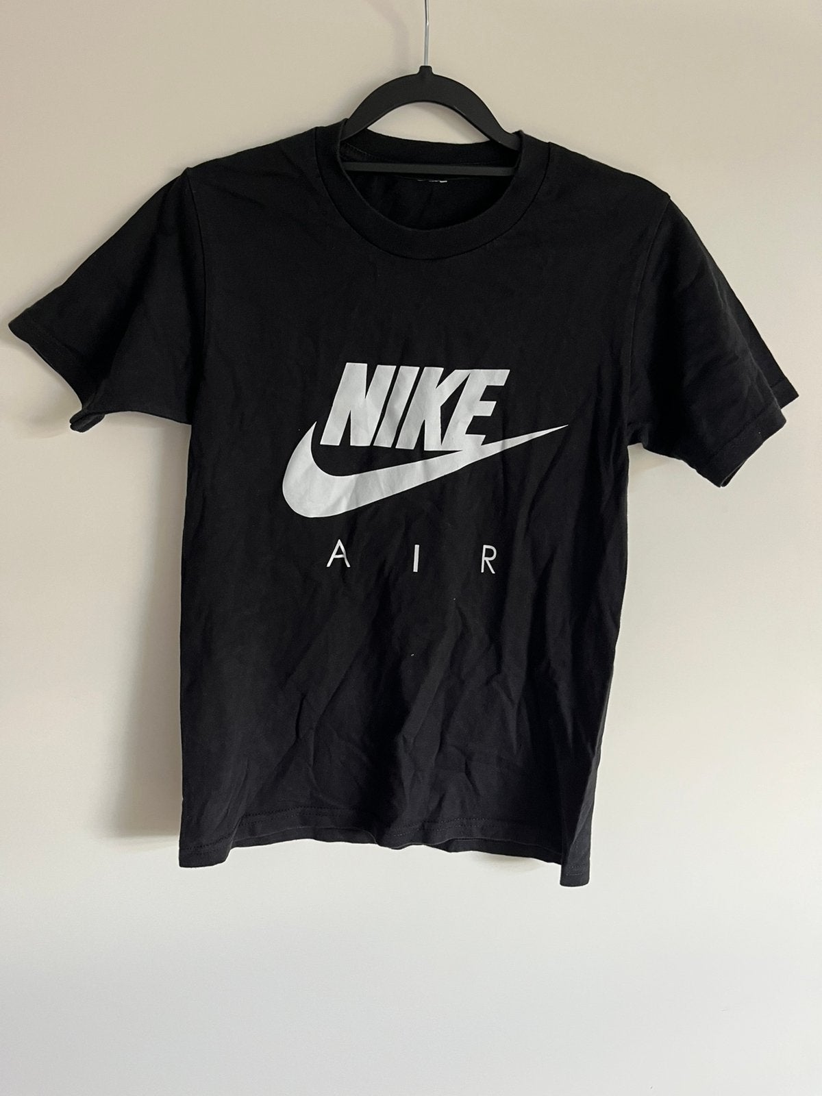 T-shirt Nike Air taille 152, Enlèvement ou Envoi, Comme neuf, Chemise ou À manches longues
