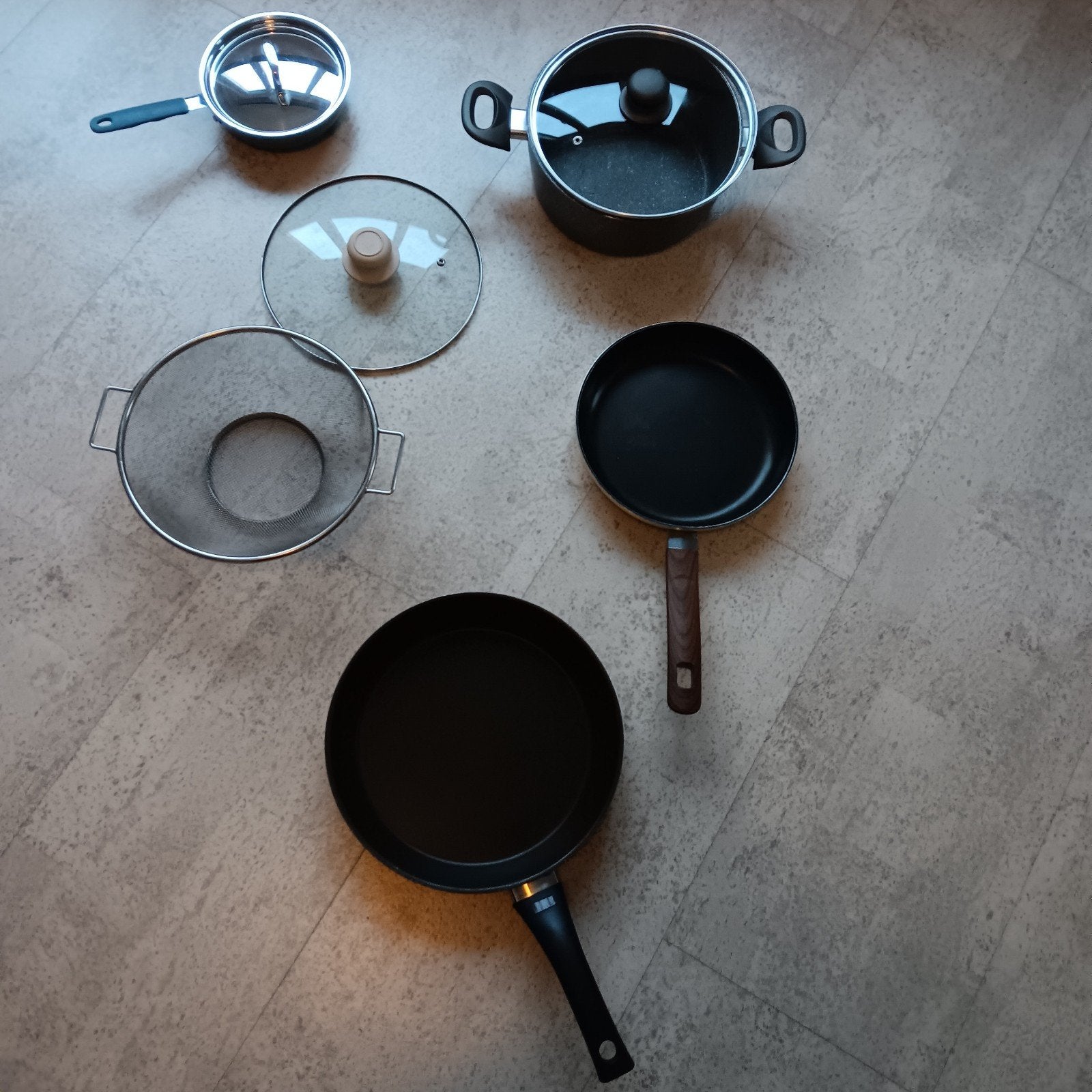 kookpotten, pannen, zeef, Ophalen, Gebruikt