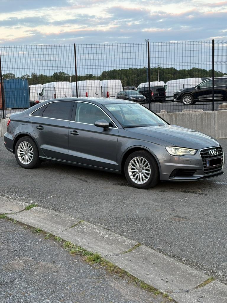 Audi A3 Berline 1.6 TDI, Autos, Euro 5, Boîte manuelle, Particulier, A3
