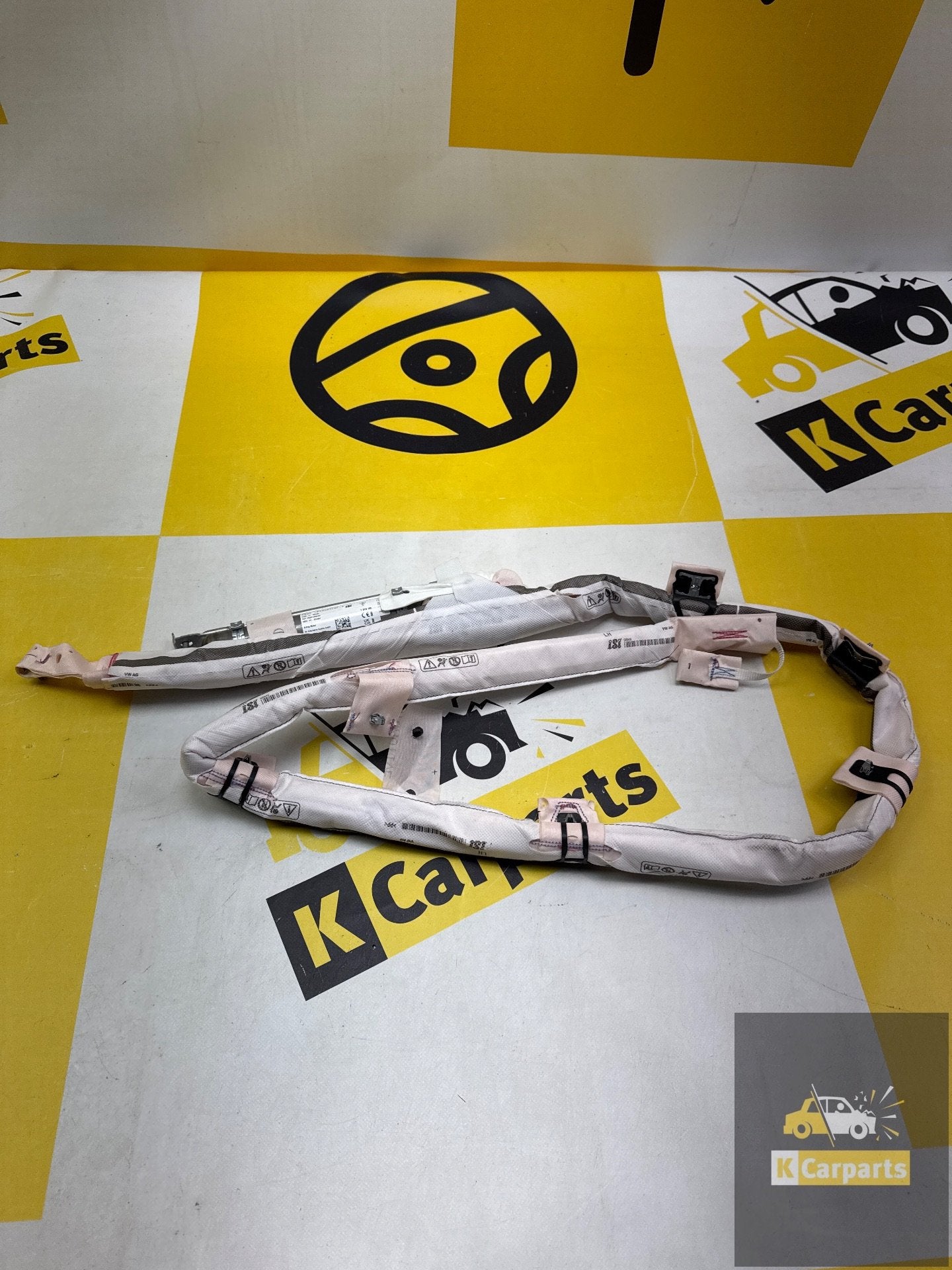 PORSCHE CAYENNE 3 III DAK AIRBAG COUP LINKS 9Y3880741E, Porscheplatz 1
70435  Stuttgart, DE, Porsche, Info@porsche.de, Utilisé