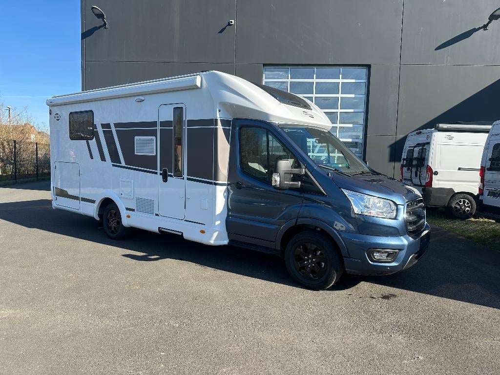 Carado Hymer T 449 Edition26 centraal bed NIEUW, Caravans en Kamperen, Mobilhomes, Automaat, Antidémarrage, Ringverwarming, Luifel