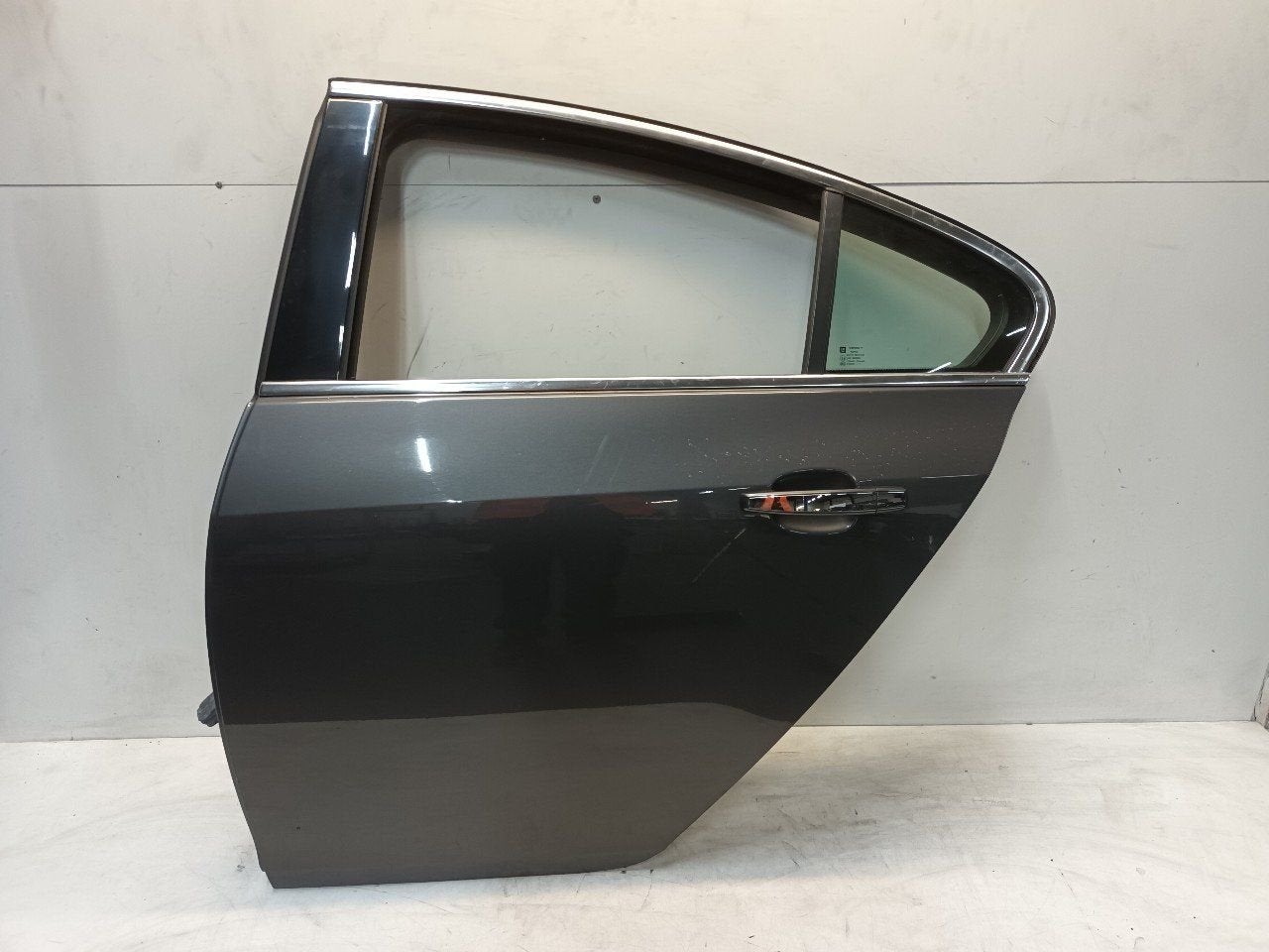 Portier links achter Opel Insignia, Onderdelen@venauto.nl, Van der Ven Autorecycling B.V., Gebruikt, Ettenseweg 76, 4706 PB Roosendaal, The Netherlands