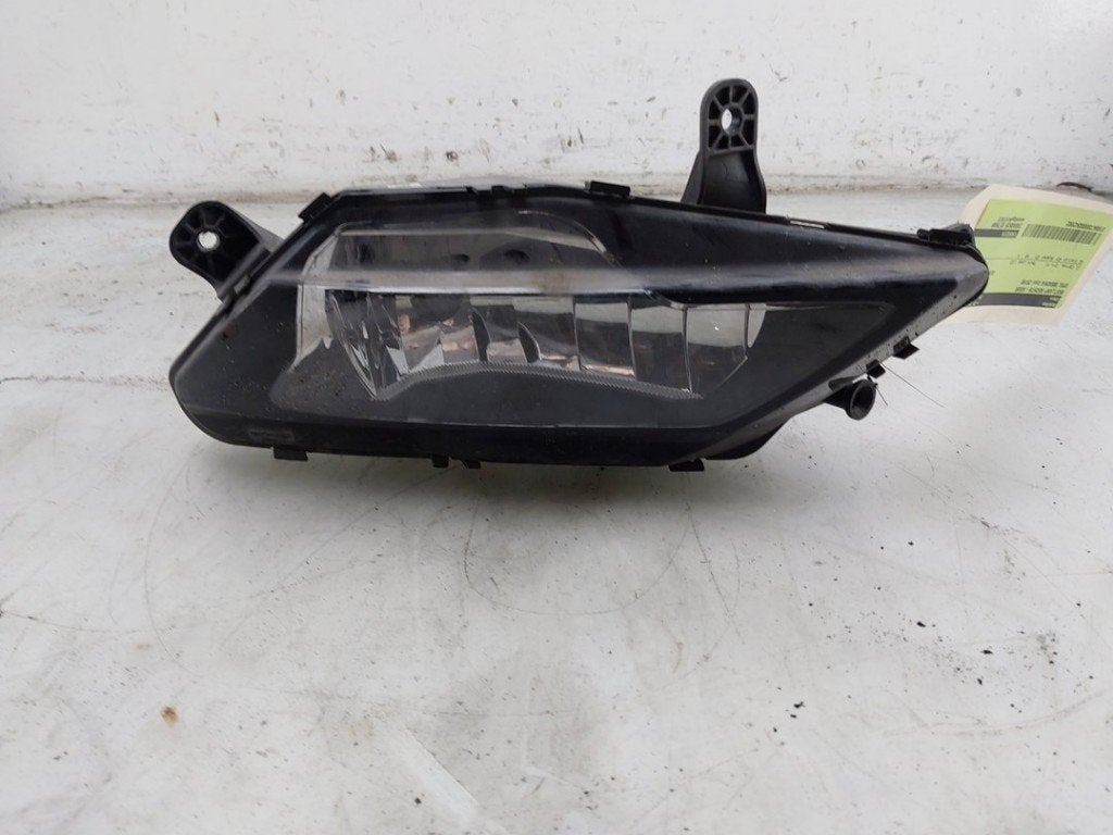 ANTI BROUILLARD AVANT DROIT Opel Insignia Sports Tourer, Opel, Opel Automobile GmbH, Utilisé, Kontakt-opel@opel.com