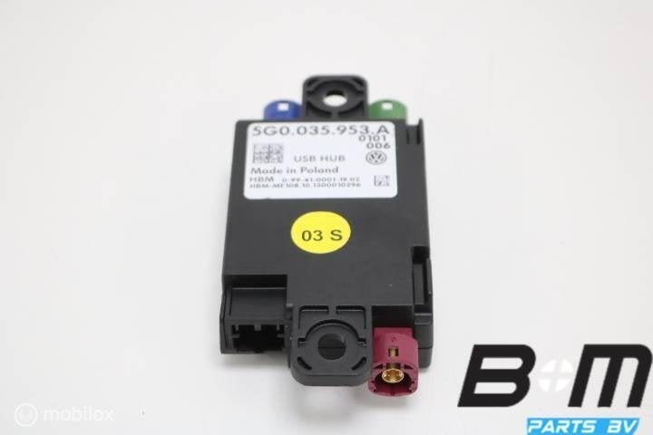 USB hub met spanningsomvormer VW Golf Sportsvan 5G0035953A, Utilisé