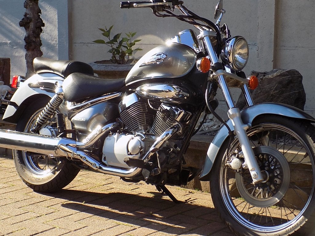 Suzuki chopper Intruder 125 cc als nieuw, Motos, Entreprise, Occasion, Chopper, 2 cylindres