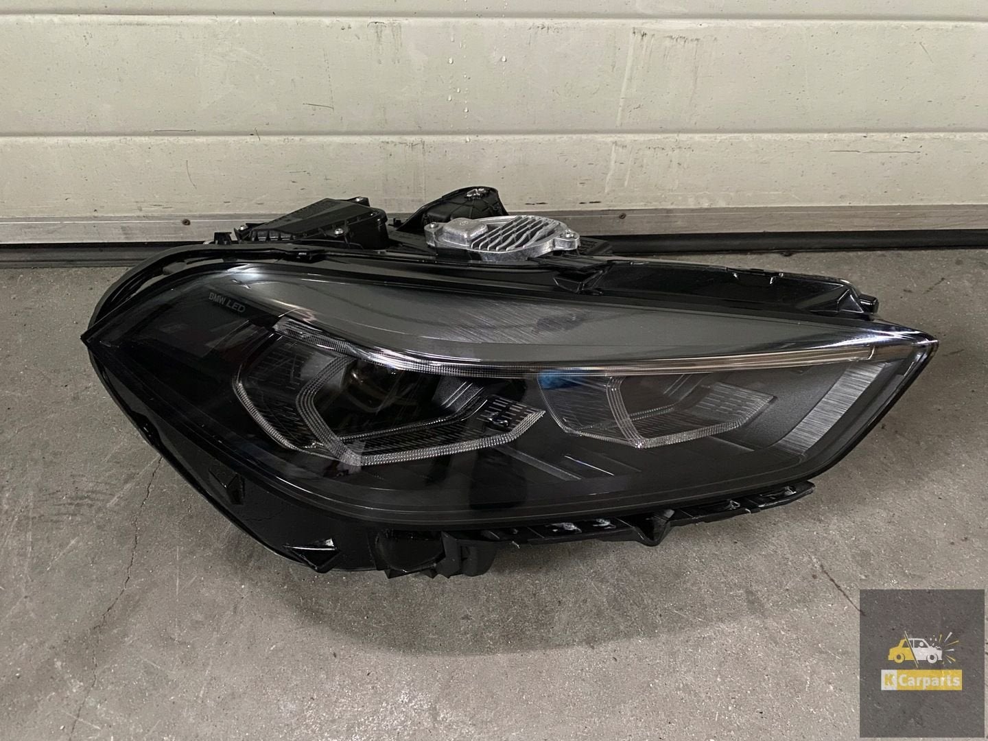 8082628-04, BMW F40 FULL LED rechterlamp SHADOW LINE, Petuelring 130
80788  Munich, DE, Gebruikt, Info@bmw.de, BMW