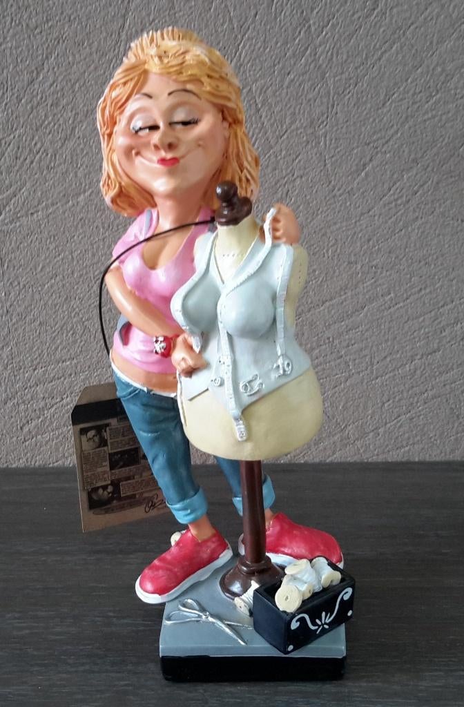 Lot / partij beelden grappige kleermaakster ( NIEUW ), Hobby en Vrije tijd, Kledingpatronen, Ophalen of Verzenden, Nieuw