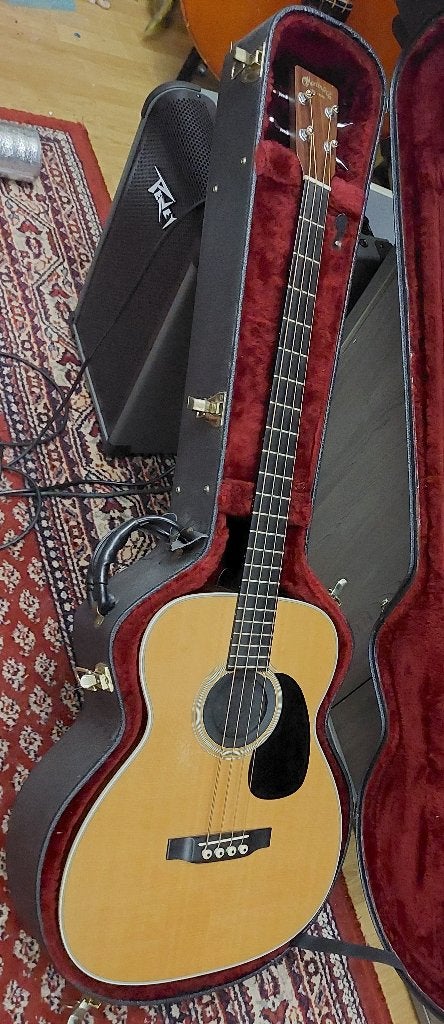 Martin B40 Bas (met pickup), Musique & Instruments, Instruments à corde | Guitares | Basses, Enlèvement, Utilisé, Acoustique