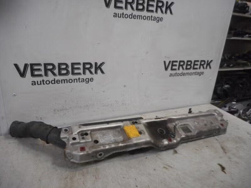 VOORFRONT SLOTPLAAT Opel Corsa C (F08 / 68) (13173401), Auto-onderdelen, Bahnhofsplatz 65423 Rüsselsheim am Main, DE, Gebruikt