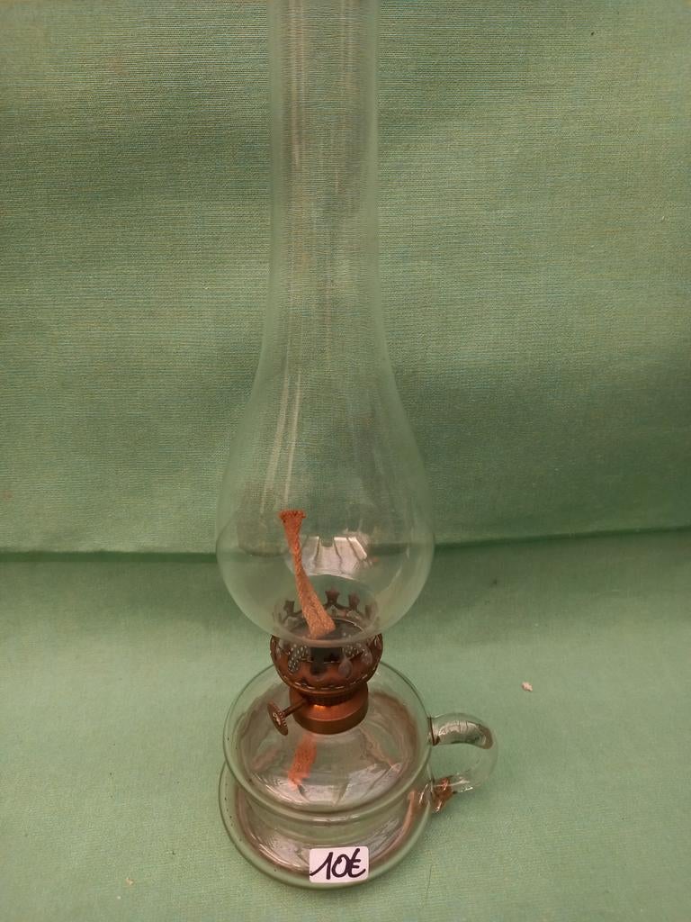 Glazen olielamp, Ophalen