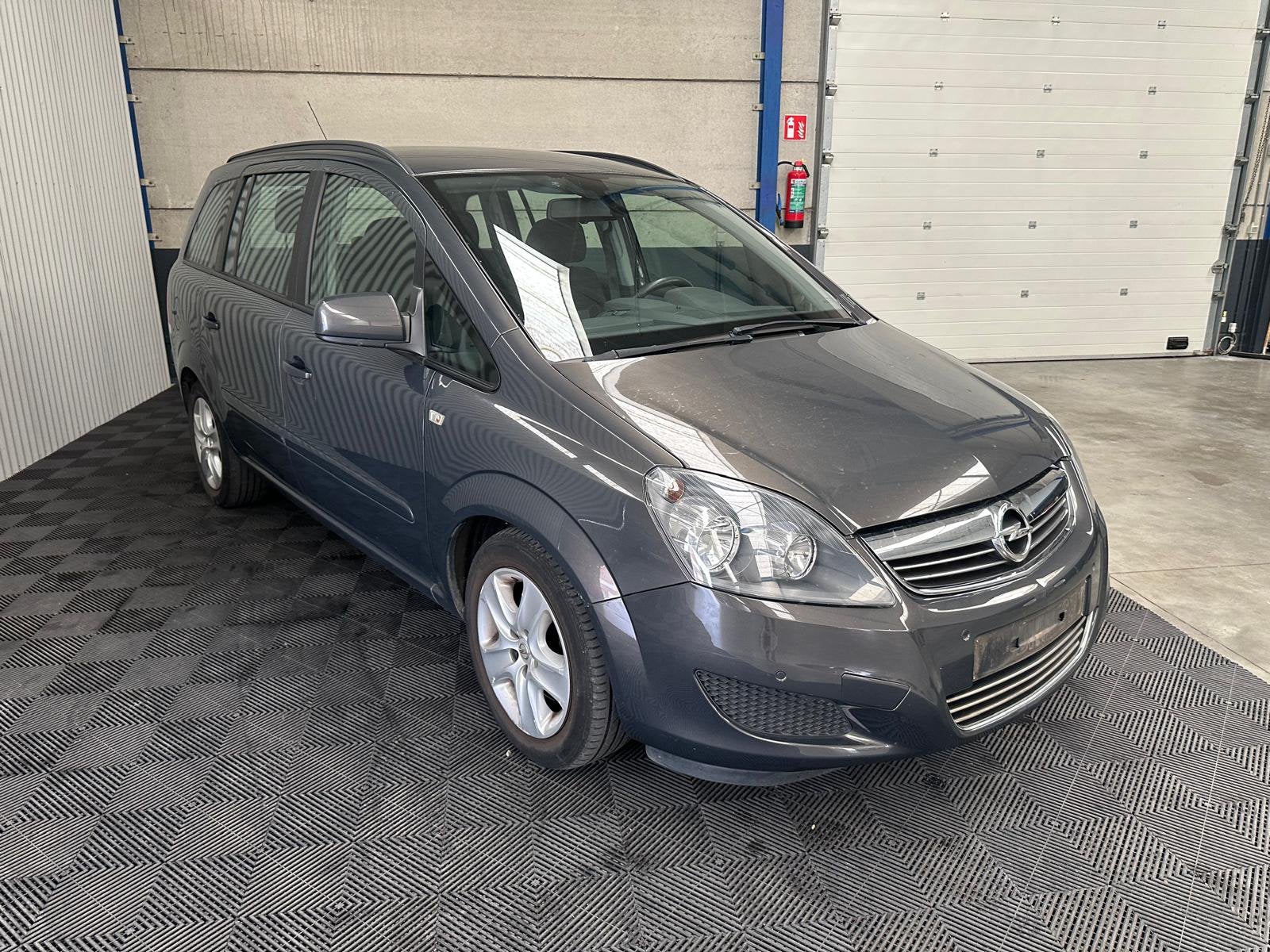 Opel Zafira 1.7 CDTI Diesel - 7 zit - Euro 5 - 2013 - 1 eig, Auto's, Opel, Euro 5, Traction-control, 1687 cc, Bedrijf