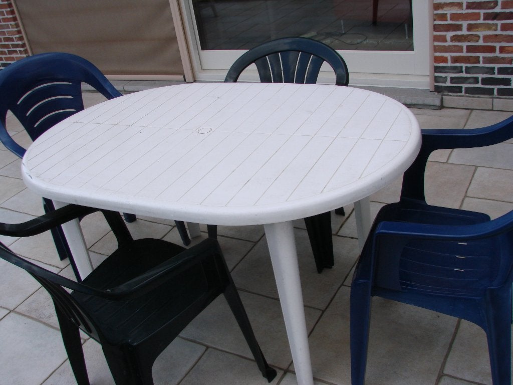 tuintafel: kunststof, Ophalen, Gebruikt, Ovaal, Kunststof