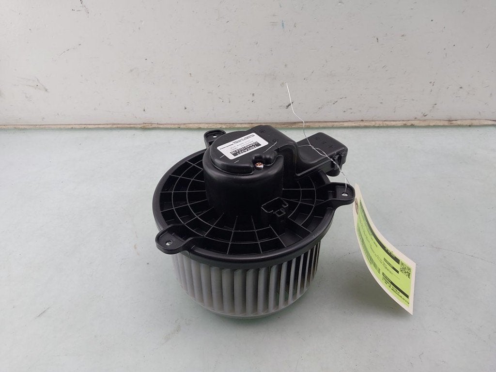 VENTILATEUR RADIATEUR MOTEUR Mitsubishi Outlander (GF / GG), Info@mitsubishi-motors.de, MITSUBISHI, Utilisé, Mitsubishi