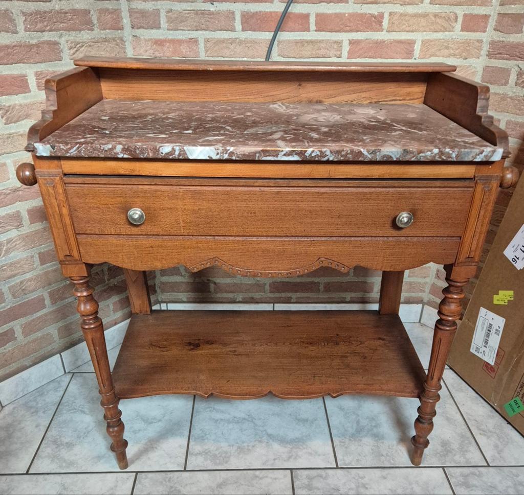 Commode ancienne en chêne, Enlèvement