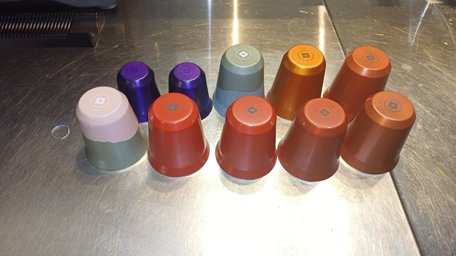 Nespresso tassen metaal, Ophalen of Verzenden, Zo goed als nieuw, Metaal